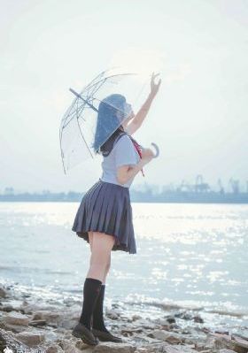 宝贝乖女你的奶真大水手机视频